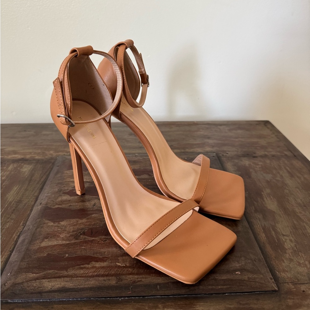PrettyLittleThing Barely There square‎ toe heeled tan sandals women’s 7